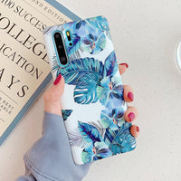 Capa de Huawei com Flores Azuis e Brancas